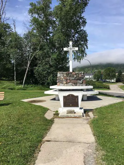 Marathon Community Cenotaph